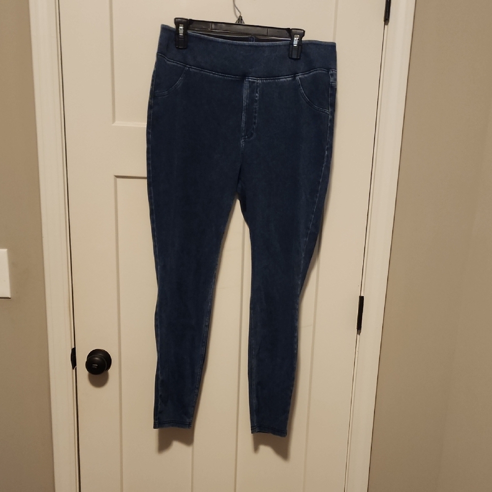 HALARA Classic Blue Denim Jeggings